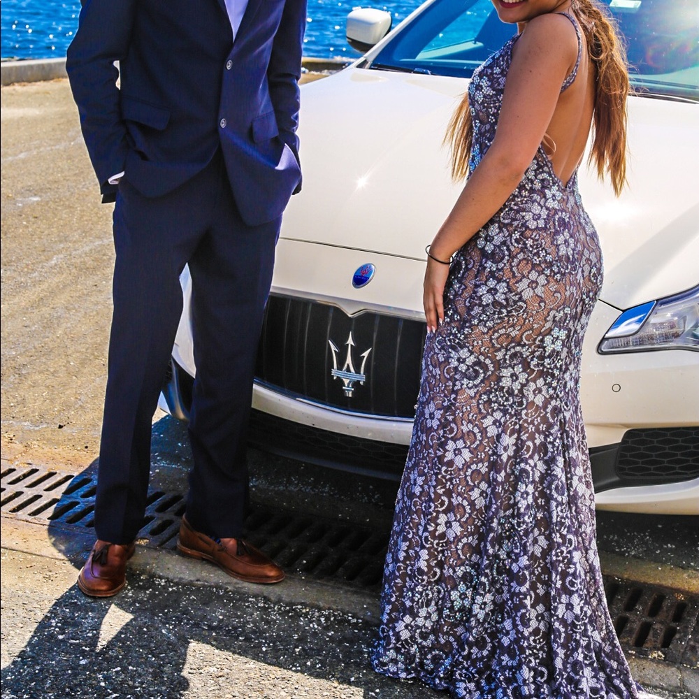 Jovanni Prom Dresz